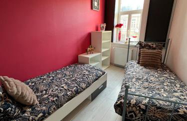 Idéal groupe tarif long séjour maison 4chambres 8lits 2salles de bain 3wc terrasse stationnement gratuit - Foto 5