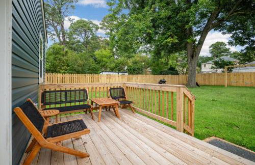 Fenced Yard, Swing Set Pawfect for Family and Dogs! - Foto 11