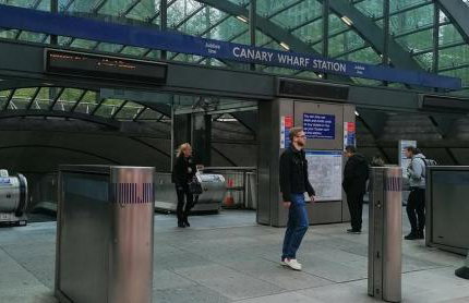 Spacious 2-Bedroom Apartment near Canary Wharf - London Ideal for Business, Leisure & Long Stays - Foto 35