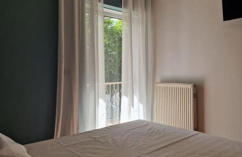 Portside Eretria - Photo 5