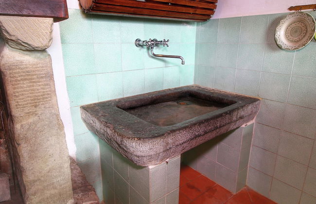 Apartment in a Farmhouse With Swimming Pool - Photo 27