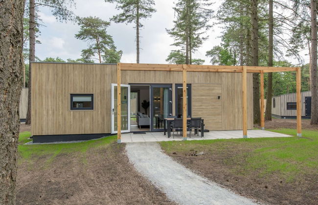 Chalet Near Eindhoven in a Green Oasis - Photo 1