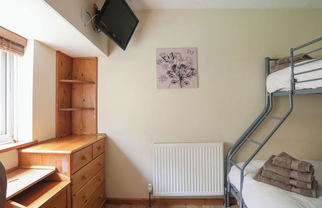 Cozy Cottage Retreat on Glan Gwna Holiday Park - Photo 2