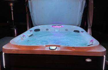 Relax with Spacious Modern Simplicity - Photo 17