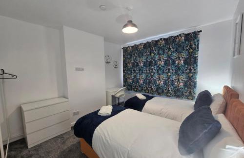 Spacious 3bedroom Apartment-Short and Long Stays-Contractors and Families - Foto 8