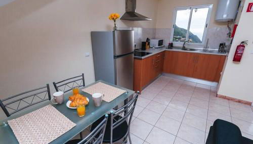 Cozy Private Apartment Calheta - Foto 3