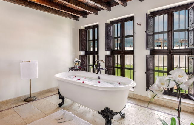 Al Maya Island & Resort - Photo 11