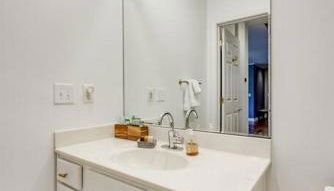 Downtown Louisville Condo- King Bed, Near Sites - Foto 3