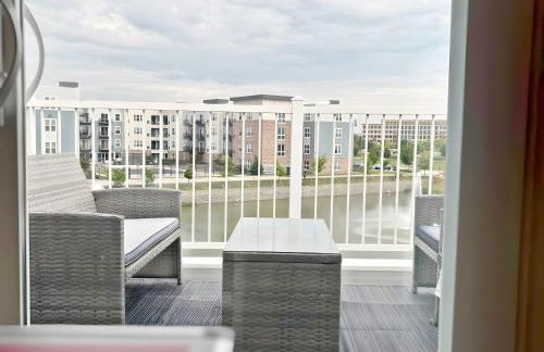 4BR Townhouse with Lake View & Parking - Sleeps 10 - WV rep 3 - Foto 54