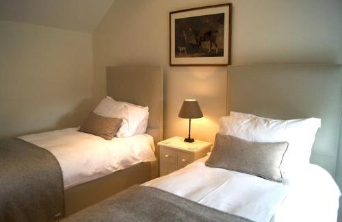 Two Rose Walk Cottage Cotswolds - Photo 27