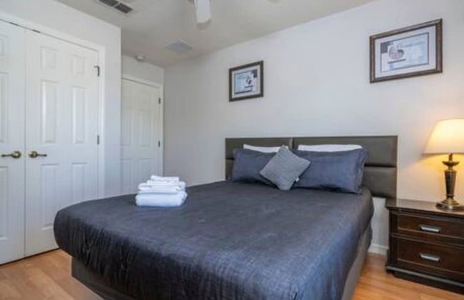 Cozy 3 BR w Private Pool - Foto 25