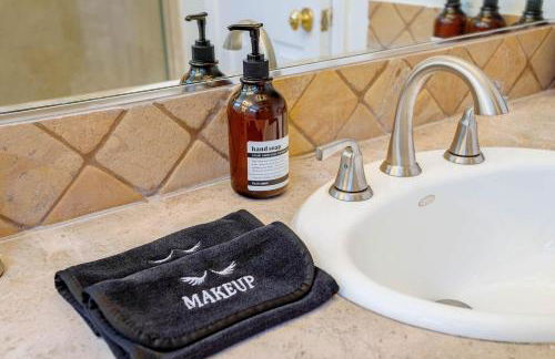 Cozy Home with Pool and Jacuzzi Minutes from Universal Studios - Foto 39