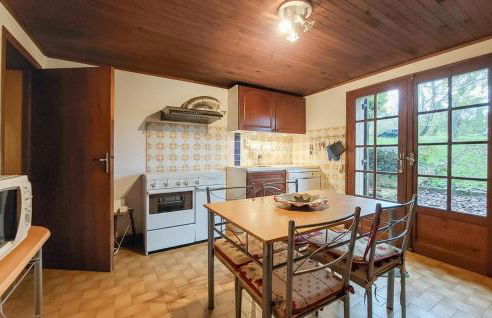 2 Bedroom Amazing Home In Pays De Belvès - Foto 4