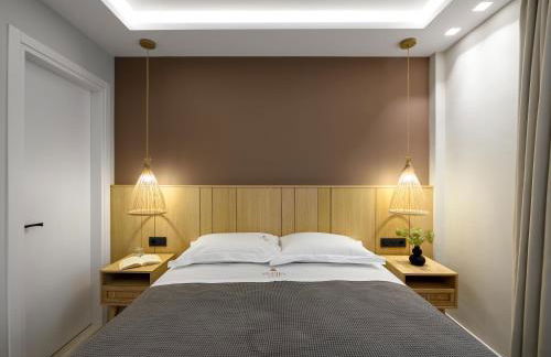 Evelio Living - Photo 13