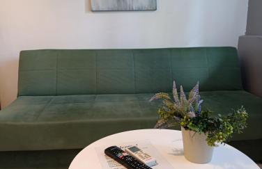 Isalos Urban Oasis Thessaloniki - Tranquil Garden Retreat - Walk to City Center - Free Easy Parking - Near Helexpo & University - Foto 6