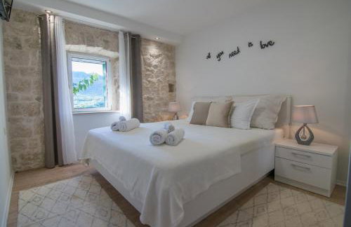 Villa Milena with heated pool and jacuzzi - Photo 39