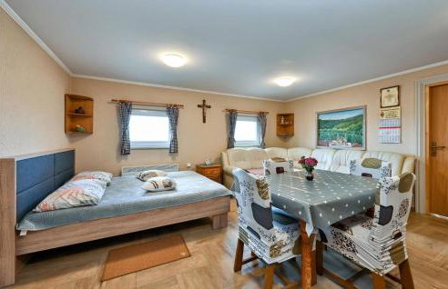 Beautiful Home In Leskovec Toplicki - Foto 53