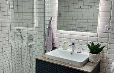 SeaYou!***Charming 1-bedroom rental unit in the old city center of Cres - Foto 14