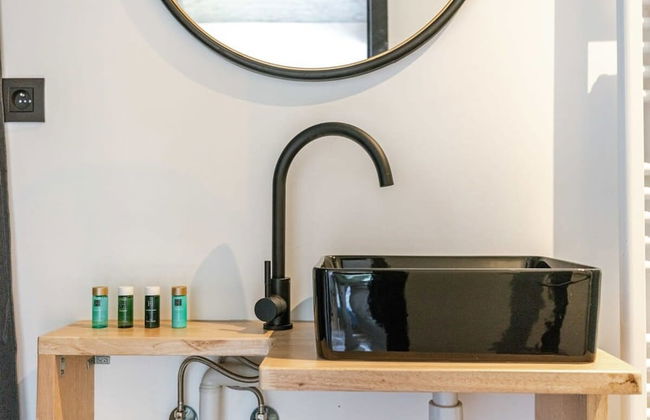 Industrial Apartment With Terrace in Antwerp - Photo 44