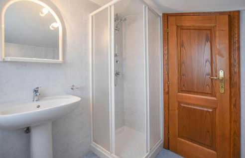 3 Bedroom Cozy Home In Massarosa - Foto 23