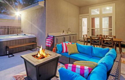 Graford by Avantstay Hot Tub, Firepit, Mini Putt - Foto 5