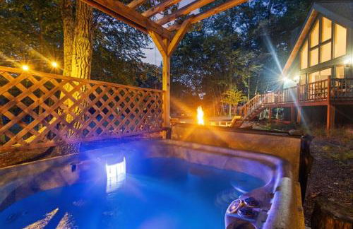 The Black Forest Chalet - Hot Tub, Hiking, Kayak - Foto 23