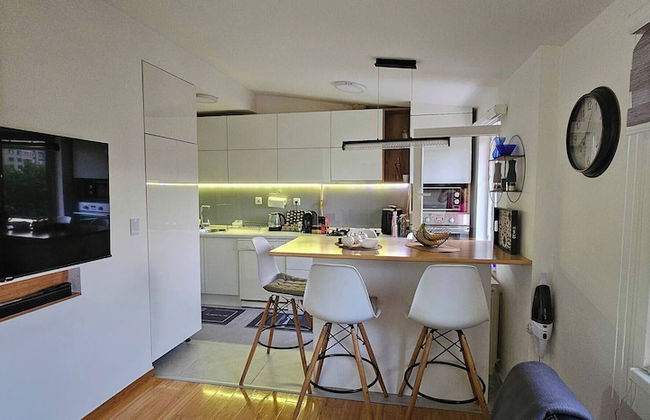 Home Away in Sarajevo - Photo 10