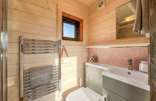 The Cabins at Redroofs - Photo 10