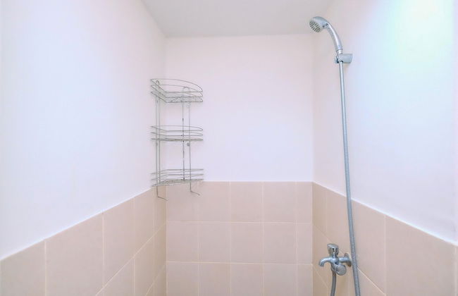 Homey and Restful 2BR Podomoro Golf View Apartment - Foto 15