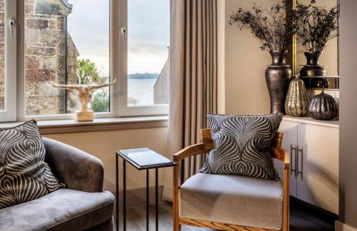 Arran Shores Luxury Shorefront Apartment 8 - Photo 15