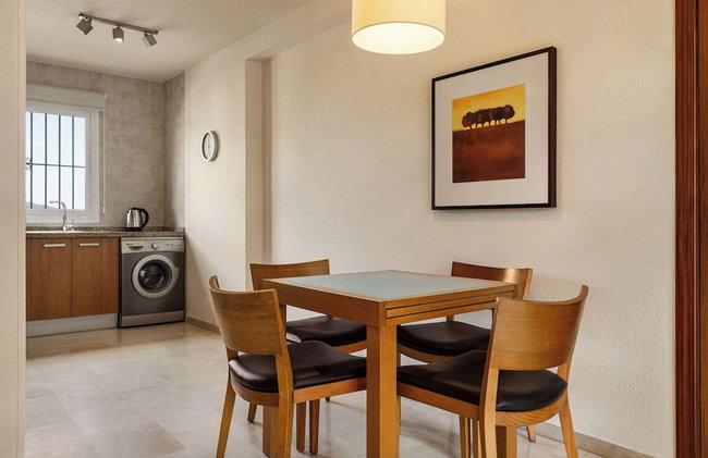 Ramada Hotel & Suites by Wyndham Costa del Sol - Foto 65