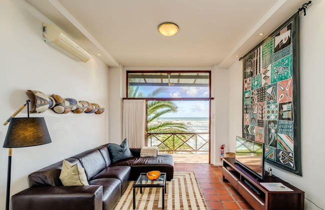 Camps Bay Holiday Apartment w Private Pool CBT Palm Suite - Photo 12