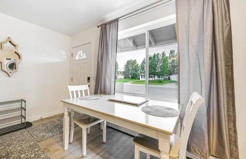 Walk to Parks Snug Soldotna Sanctuary! - Foto 9