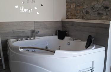 White suite - Jacuzzi, Swimming pool & Lake view - Foto 4