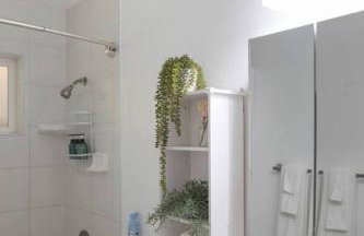 Cozy Garden 4BR1BA Lower Unit Ocean Mountain Views with doggies EV Charging - Foto 15