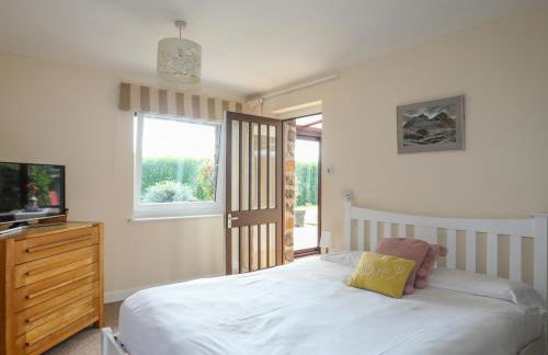 The Wellington - Photo 24