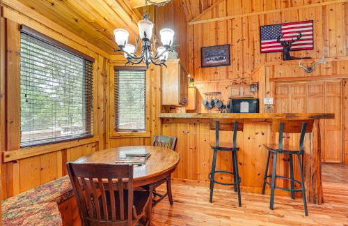 Relax Fireside! Hot Tub Haven on Table Rock Lake - Foto 7