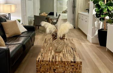 Villa Valbuena Palm Oasis In-Laws Quarters 4-Story Unit With Rooftop Retreat - Photo 35