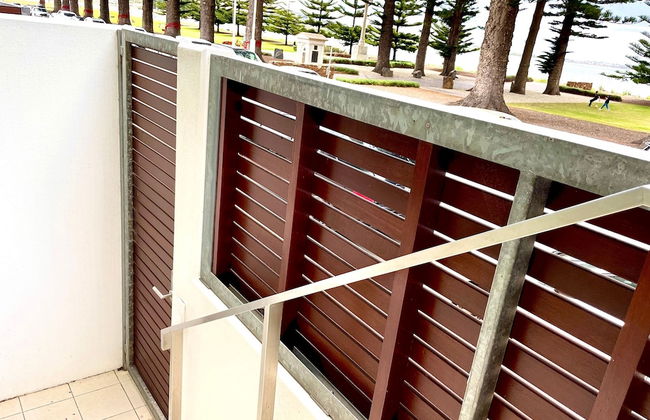 Breeze Beachfront Apartment no 9 - Photo 26