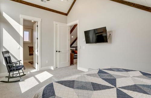 Mtn and Lake Views Family Retreat in Garden City! - Foto 17