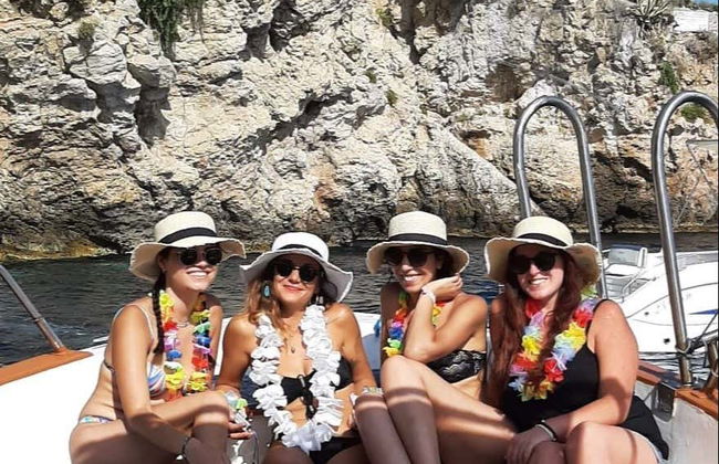 Paseo en barco por la bahía de Giardini Naxos - Foto 3