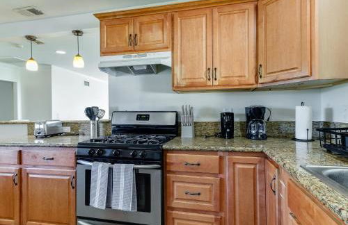 5 Bedroom Charmer in Granada Hills - Foto 28