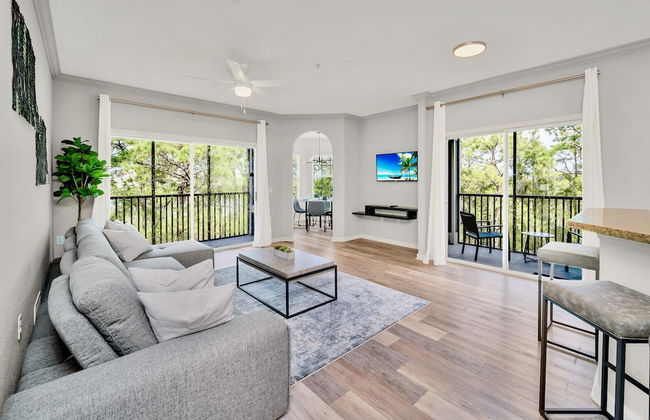 Upstay - Condo Near Disney w Games Pool Sauna - Photo 7