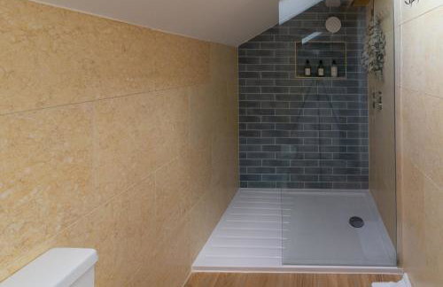 The Studio Cheddar - With Wood Fired Hot Tub, Near Cheddar Gorge - Foto 9