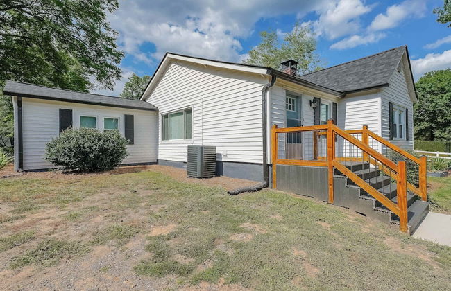 Kennesaw Cottage - Photo 26