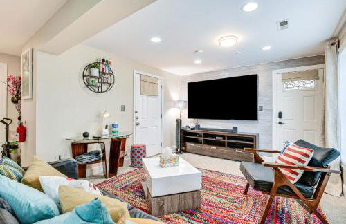 Pet-Friendly DC Area Condo with Yard! - Foto 5