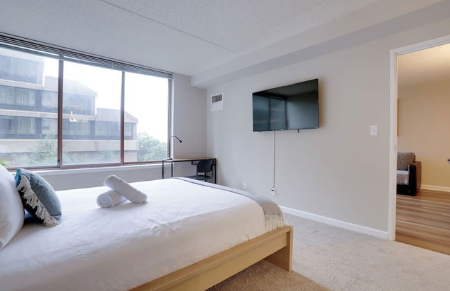 Heart of DC Area Apartments - Photo 6