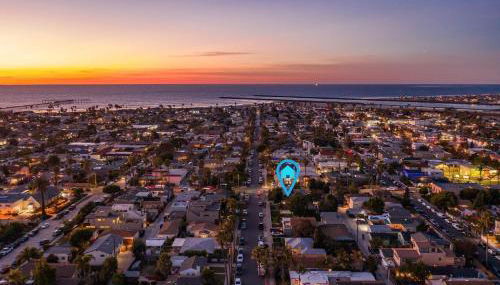 Beach Bungalow Perfection - Private Patios, BBQ walk2beach & Pet Friendly! - Foto 4