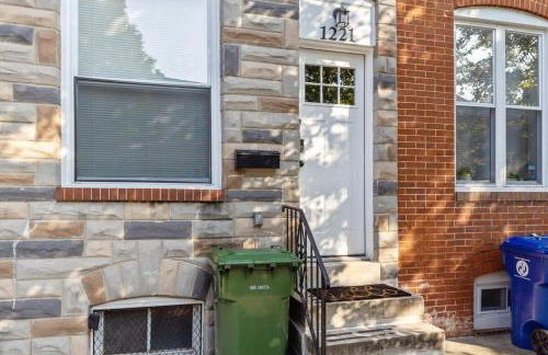 Charm City Homestay in Washington Village - Foto 16