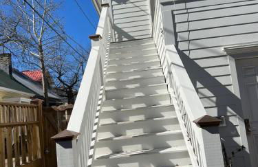 Sunny & Playful Carriage House in Downtown Savannah Stay Here and Walk Everywhere - Foto 11